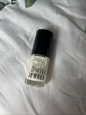 Maybelline Colir Show Jewels Precious Pearl 600